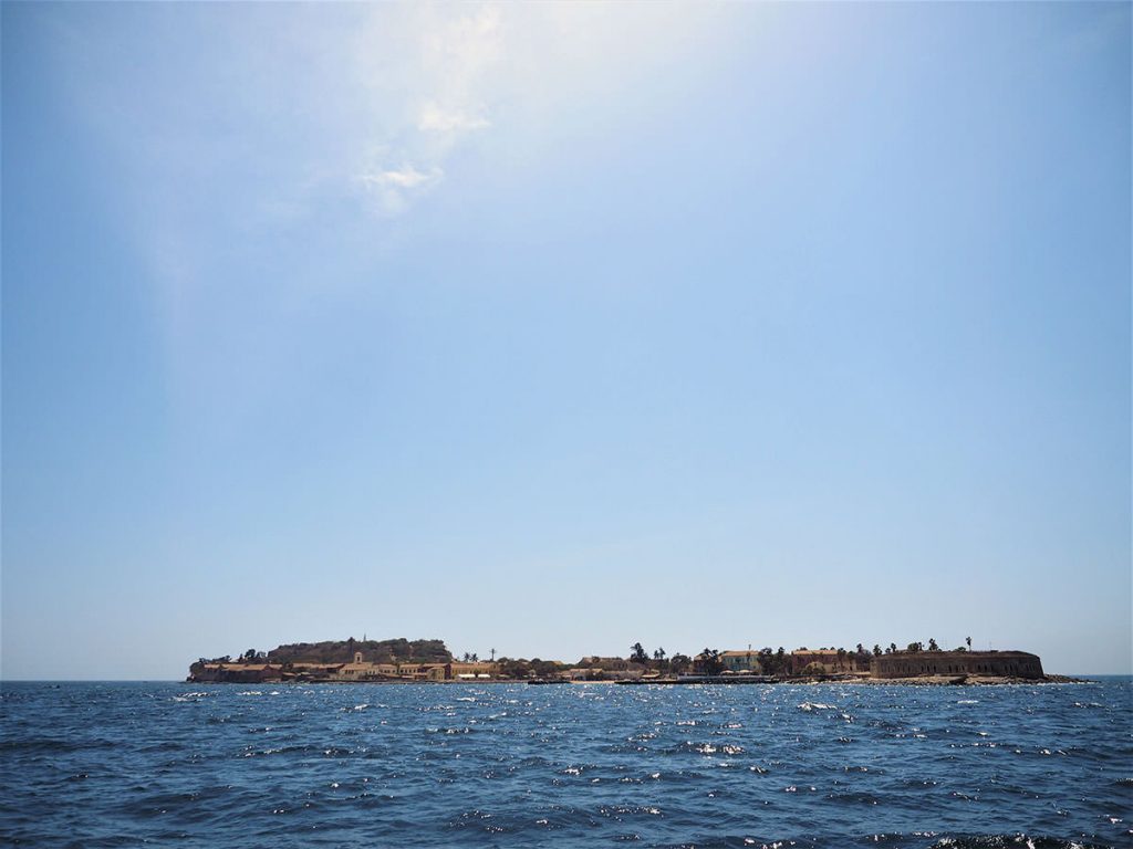 ダカールの沖合に浮かぶゴレの島。