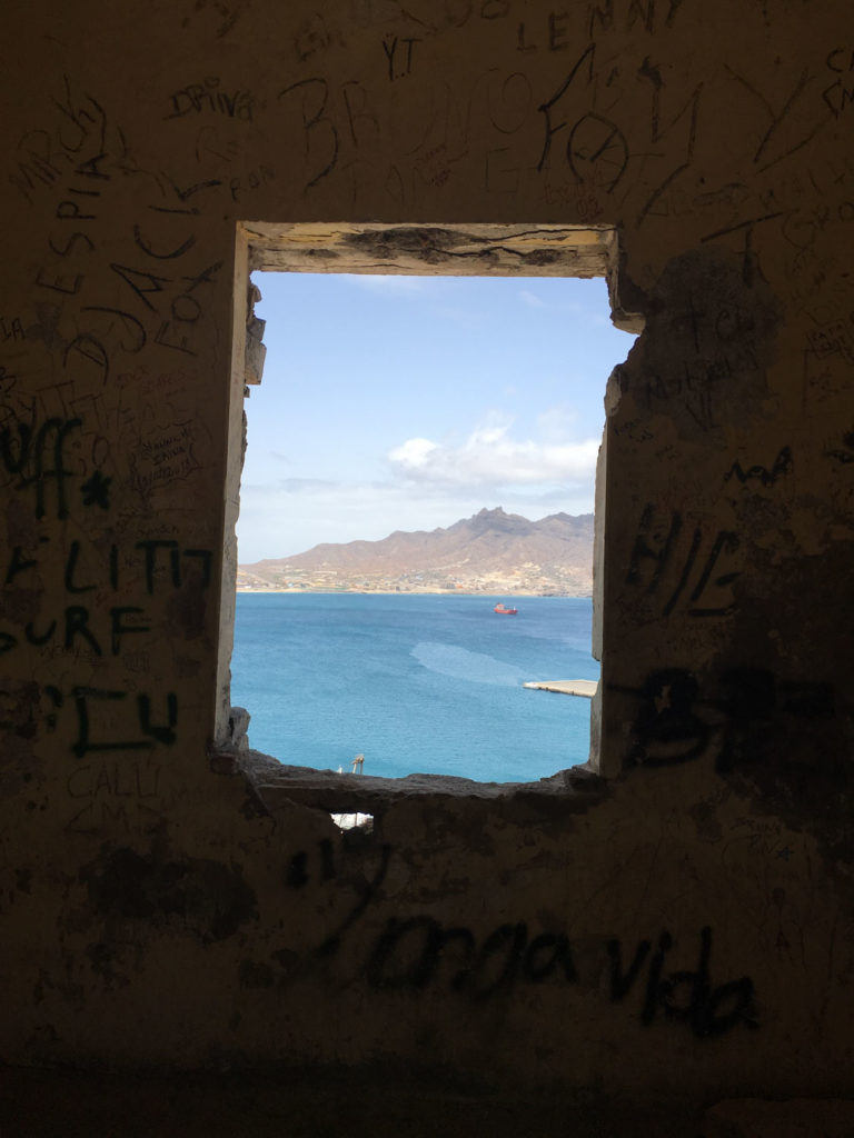 島に残されている刑務所からの眺め。