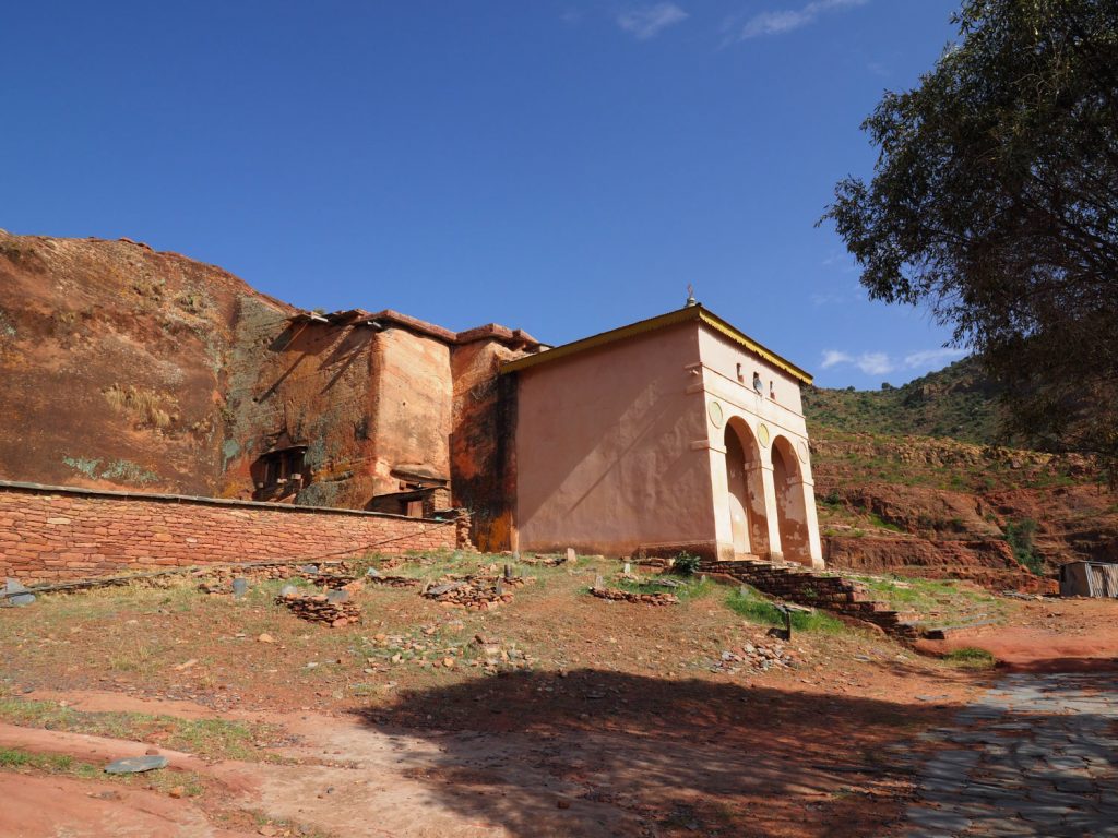 現存するエチオピア最古の教会の一つ、4世紀創建のアブレハ・ワ・アツベハ教会
