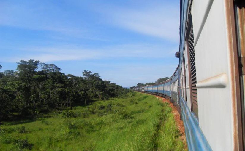 タンザニアとザンビアを結ぶローカルな鉄道、タザラ鉄道（タンザン鉄道）