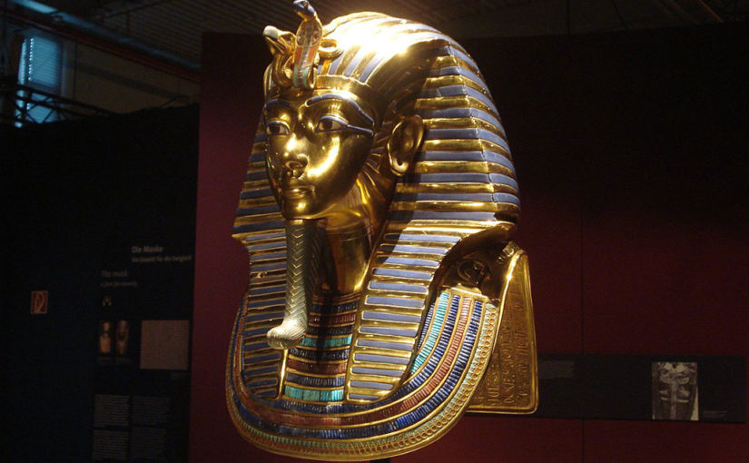 エジプト、ツタンカーメン王墓を発見したハワード・カーターの誕生日