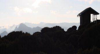 タンザニア、キリマンジャロ登山中にある絶景トイレ
