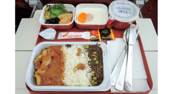 機内のお楽しみ・機内食？！