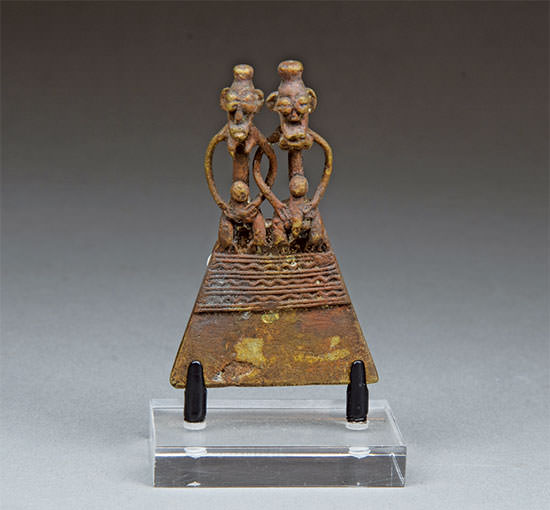 African Art 24　西アフリカの真鍮の装飾品
