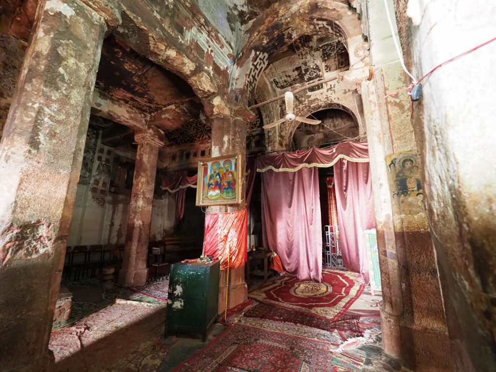 ユダヤ教徒の女王グディトによる焼き討ちの跡が残るの天井