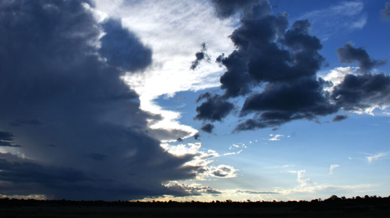 周りにはいつもシャワーの雲がありました