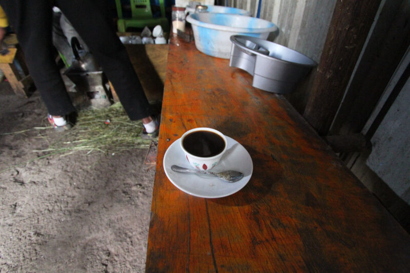 エチオピアと言えば、コーヒー。ローカルで飲むコーヒーは絶品です